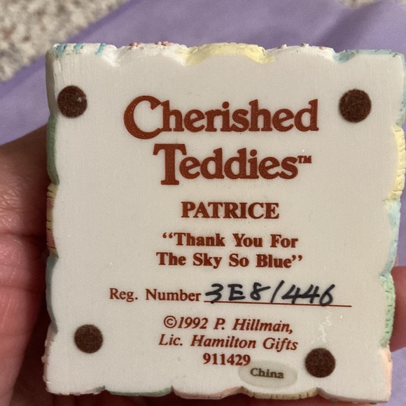 5 for $25 💸💸💸💸💸 
Cherished Teddies - Picture 2 of 2